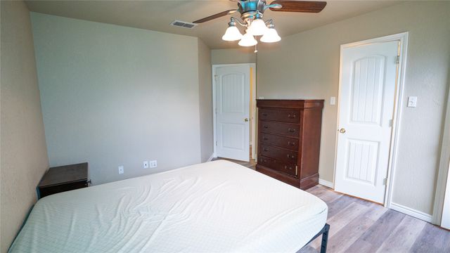 323 Texas Street, Pottsboro, TX 75076