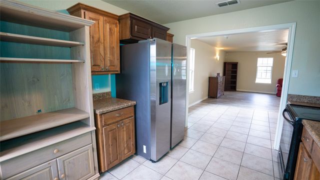 323 Texas Street, Pottsboro, TX 75076