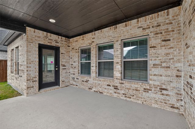 415 Cyprus Grove Drive, Lavon, TX 75166