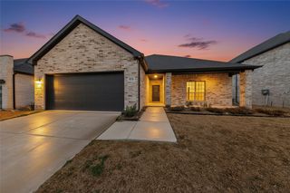 415 Cyprus Grove Drive, Lavon, TX 75166