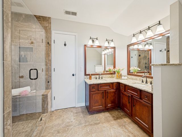 2514 Meadowview Drive, Corinth, TX 76210