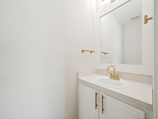 2514 Meadowview Drive, Corinth, TX 76210