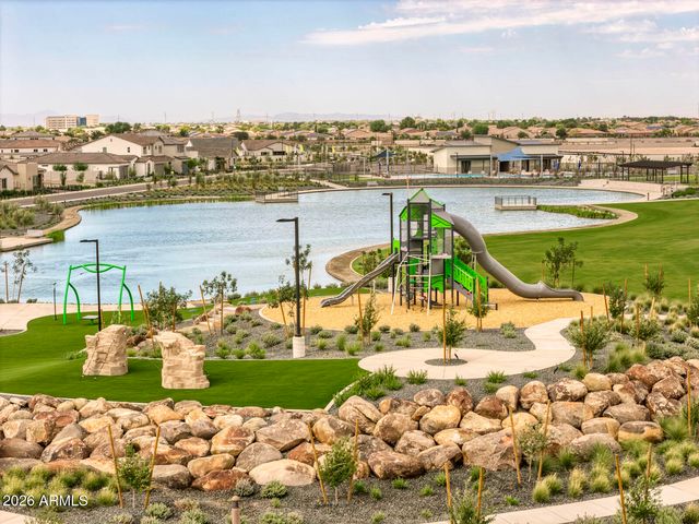 2004 E GORDAL Drive, San Tan Valley, AZ 85140