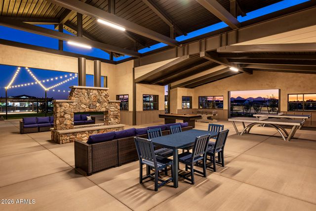 2004 E GORDAL Drive, San Tan Valley, AZ 85140