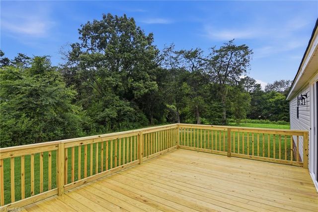 2430 Simerson Road, Linwood, NC 27299