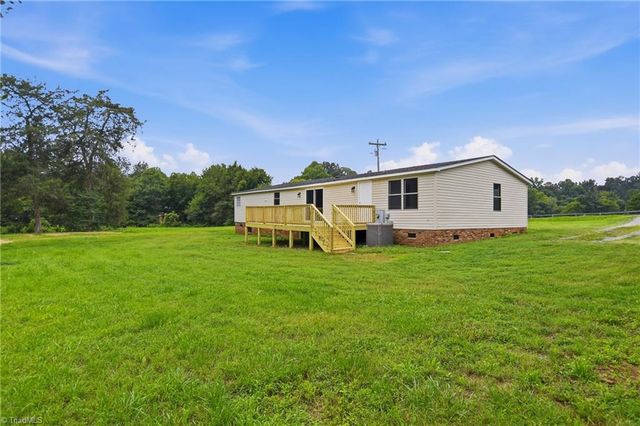 2430 Simerson Road, Linwood, NC 27299