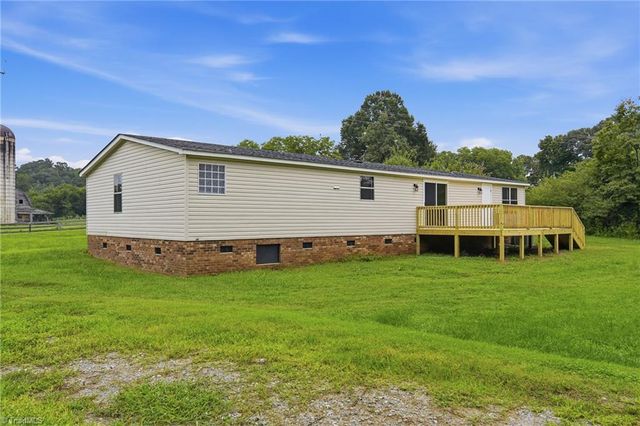 2430 Simerson Road, Linwood, NC 27299