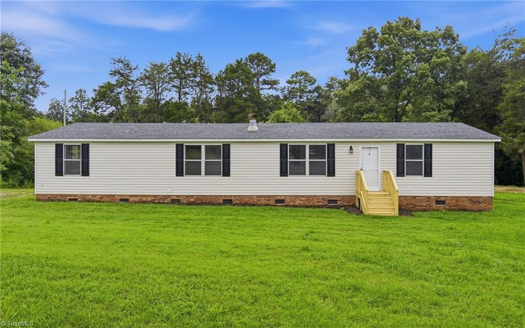 2430 Simerson Road, Linwood, NC 27299