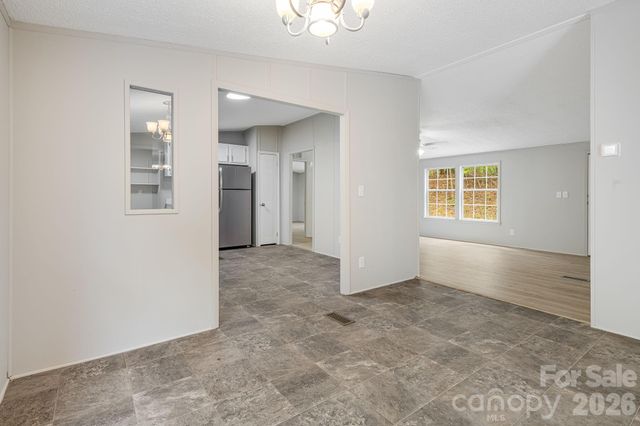 90 High Point Road, Weaverville, NC 28787