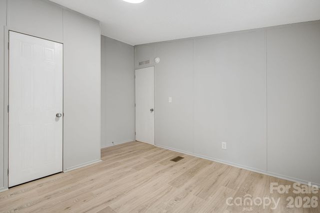 90 High Point Road, Weaverville, NC 28787