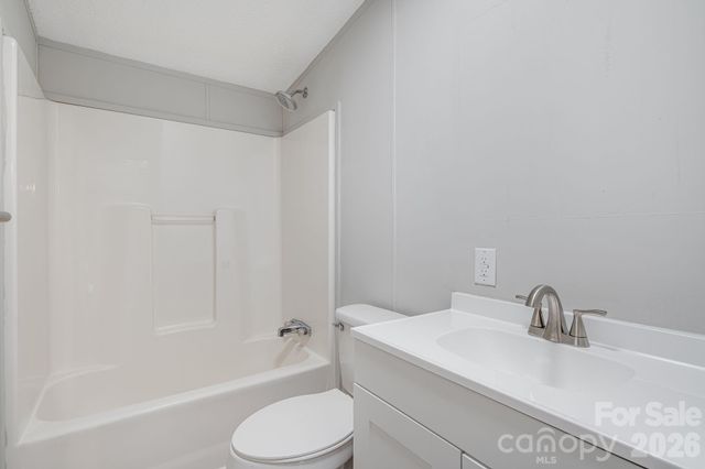 90 High Point Road, Weaverville, NC 28787
