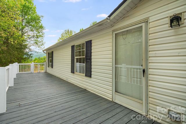 90 High Point Road, Weaverville, NC 28787