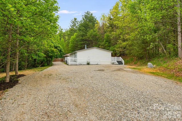 90 High Point Road, Weaverville, NC 28787