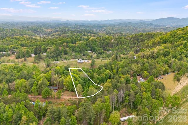 90 High Point Road, Weaverville, NC 28787