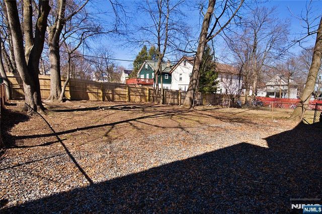 116 Maple Avenue 4, Montclair, NJ 07042