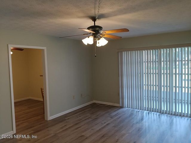5201 ATLANTIC Boulevard 13, Jacksonville, FL 32207