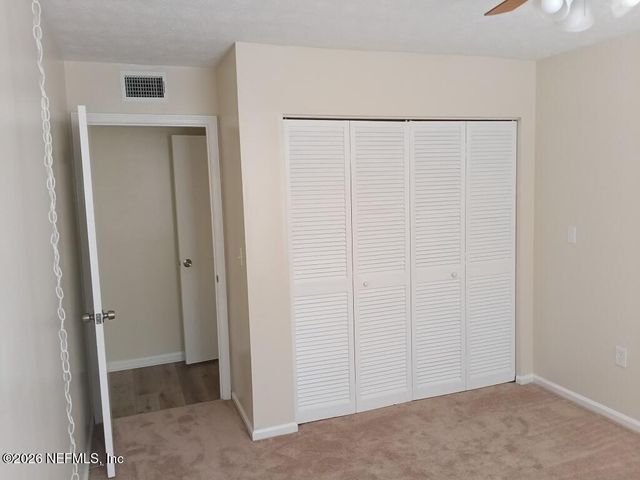 5201 ATLANTIC Boulevard 13, Jacksonville, FL 32207