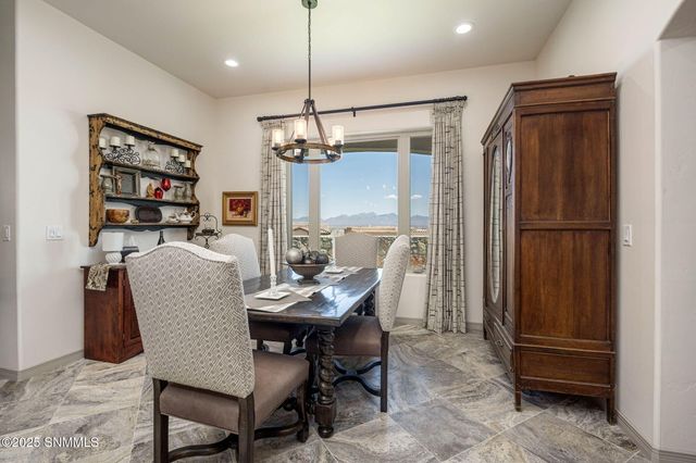 10300 Tuscany Drive, Las Cruces, NM 88007