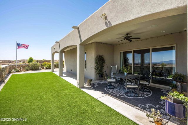 10300 Tuscany Drive, Las Cruces, NM 88007