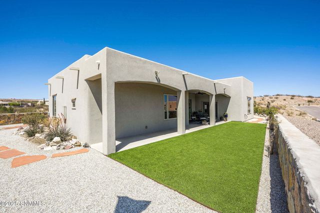 10300 Tuscany Drive, Las Cruces, NM 88007