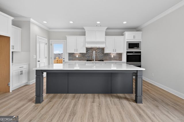 5554 Spring Street, Flowery Branch, GA 30542