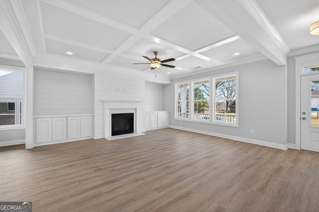 5554 Spring Street, Flowery Branch, GA 30542