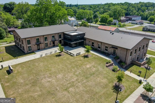 5554 Spring Street, Flowery Branch, GA 30542