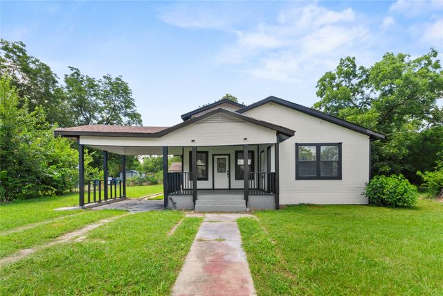 812 E Sumpter, Mexia, TX 76667