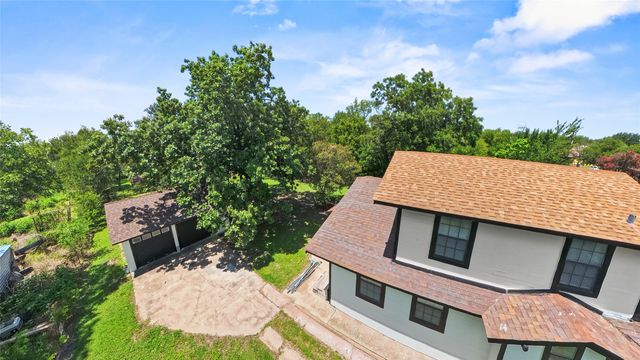 812 E Sumpter, Mexia, TX 76667