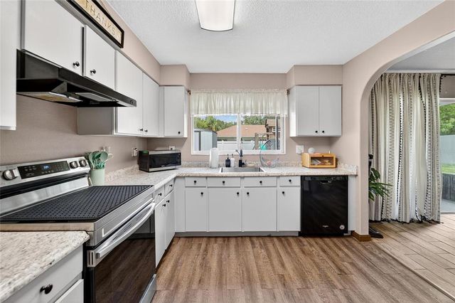 4520 REYNOLDS CREEK AVENUE, Plant City, FL 33563