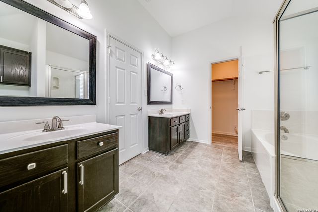 3301 orth, Schertz, TX 78108