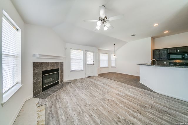 3301 orth, Schertz, TX 78108