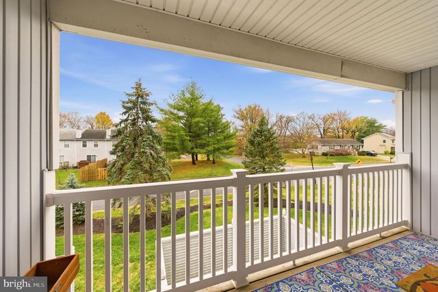 2607 WATERS EDGE DR, Newark, DE 19702