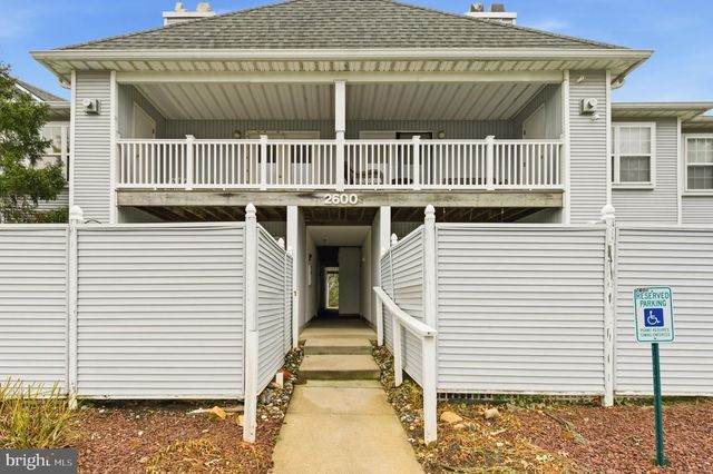 2607 WATERS EDGE DR, Newark, DE 19702