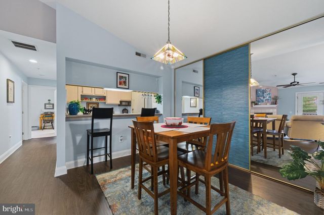 2607 WATERS EDGE DR, Newark, DE 19702