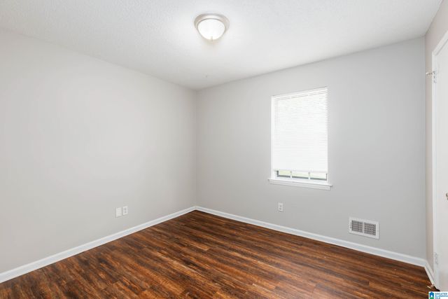 1708 ENGLISH KNOLL LANE, Birmingham, AL 35235