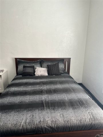 2761 W Avenue F, Lancaster, CA 93536