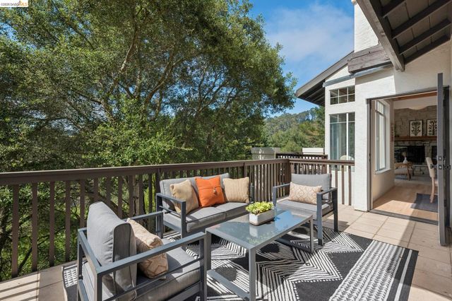 1325 Drury Rd, Berkeley, CA 94705