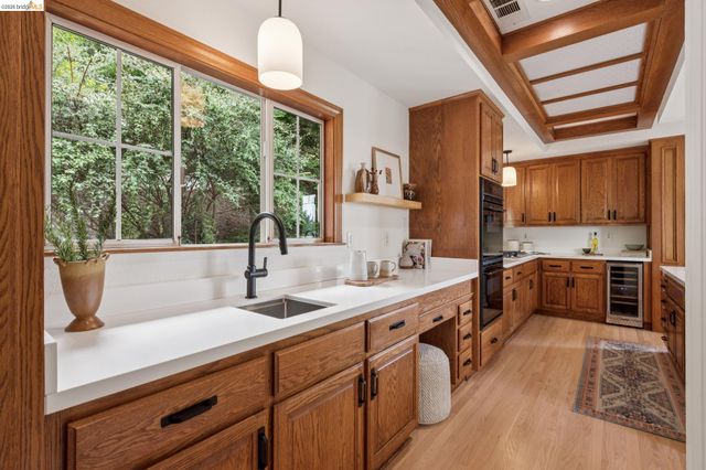 1325 Drury Rd, Berkeley, CA 94705