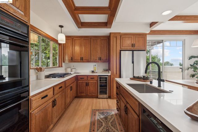 1325 Drury Rd, Berkeley, CA 94705