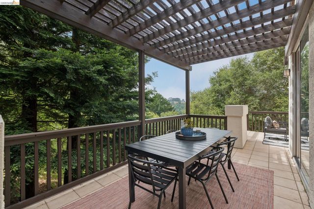 1325 Drury Rd, Berkeley, CA 94705