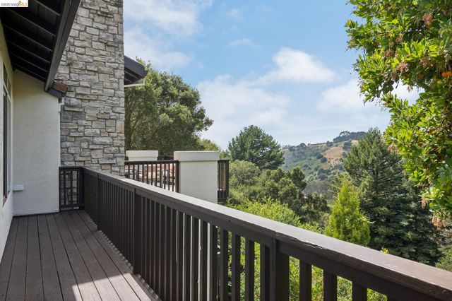 1325 Drury Rd, Berkeley, CA 94705