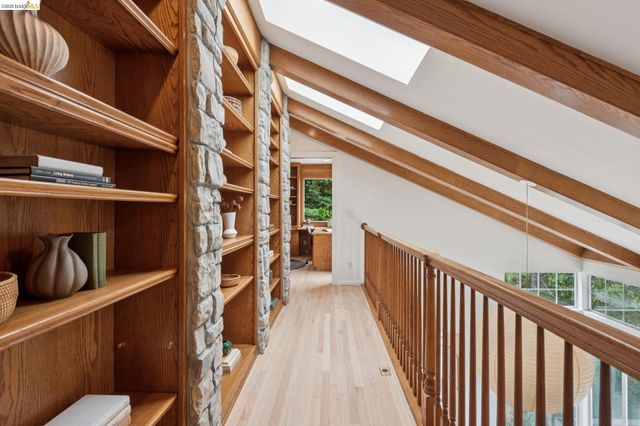 1325 Drury Rd, Berkeley, CA 94705