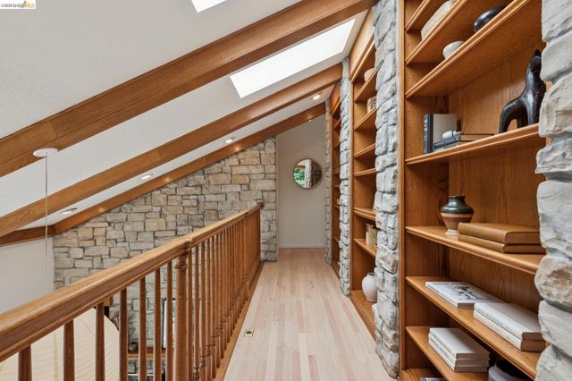 1325 Drury Rd, Berkeley, CA 94705