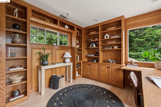 1325 Drury Rd, Berkeley, CA 94705
