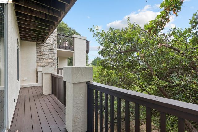 1325 Drury Rd, Berkeley, CA 94705