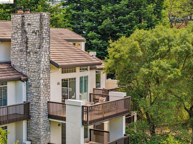 1325 Drury Rd, Berkeley, CA 94705
