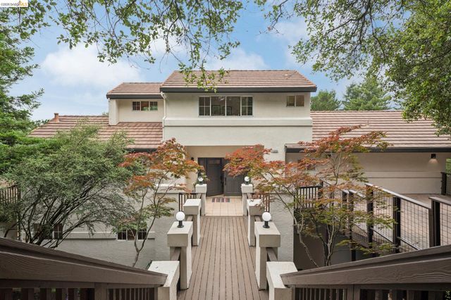 1325 Drury Rd, Berkeley, CA 94705