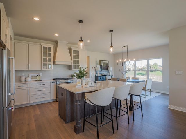 7482 E 116th Avenue, Crown Point, IN 46307