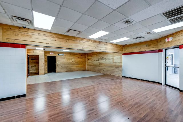 1828 Main Street, Paris, KY 40361